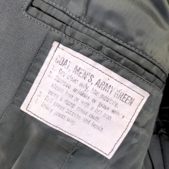 U.S. Army Men's Serge Green Dress Coat Size 42R Poly Wool Blend Military Uniform - Picture 3 of 13